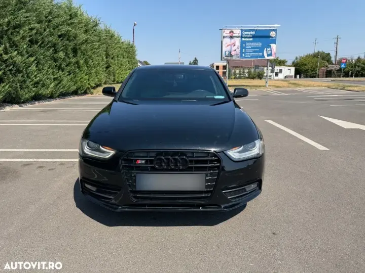 Audi A4 Limuzina B8 3.0 TDI DPF quattro S tronic S line Sportpaket