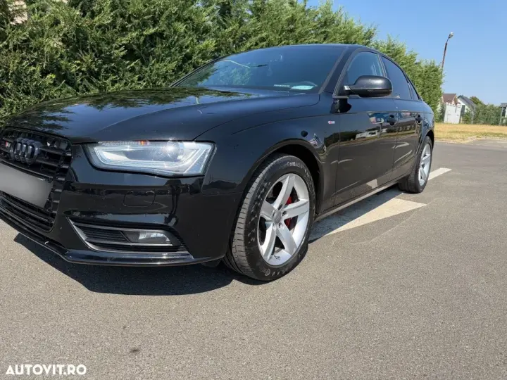 Audi A4 Limuzina B8 3.0 TDI DPF quattro S tronic S line Sportpaket