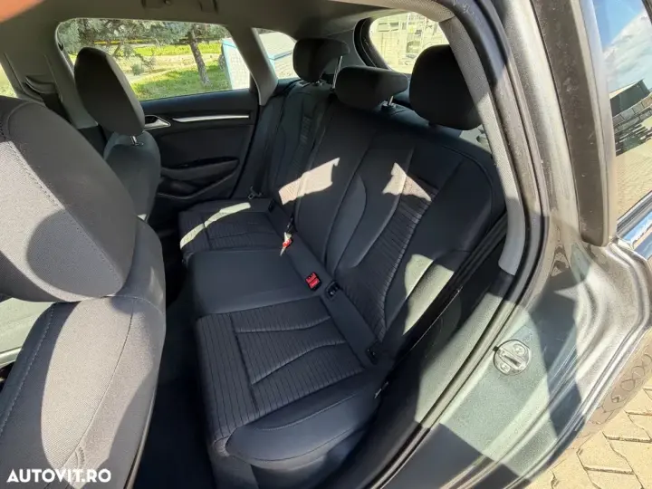 Audi A3 Sportback 8V 1.5 TFSI cylinder on demand S tronic design