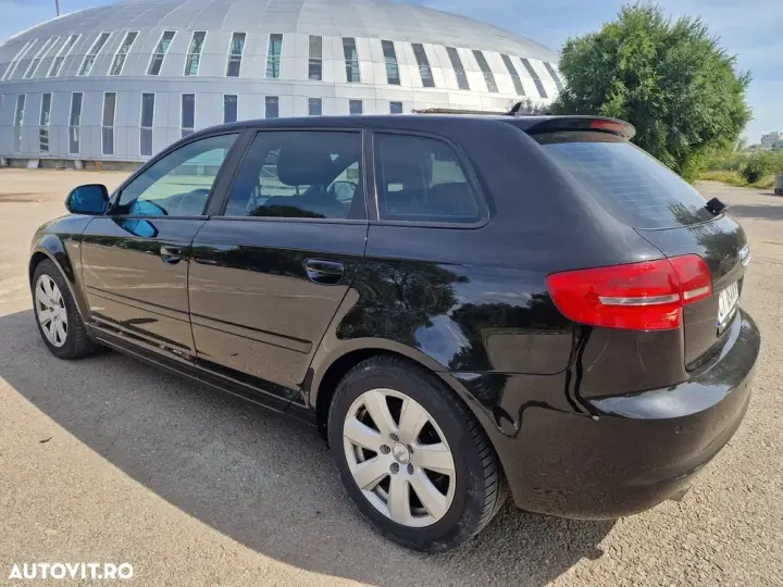 Audi A3 Sportback 1.6 TDI DPF S tronic Ambition