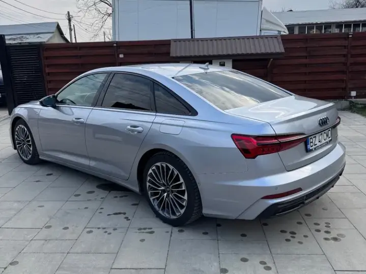 Audi A6 C8