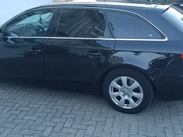 Audi A4 Avant B8 2.0 TDI