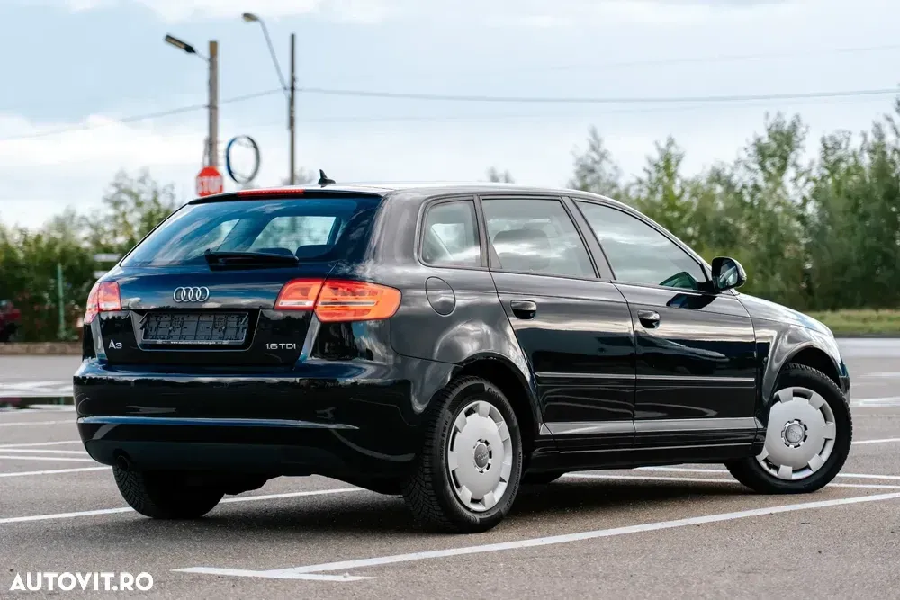 Audi A3 Sportback 8P — imagine 3