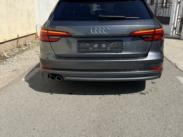 Audi A4 Limuzina 2.0 TDI S tronic Sport