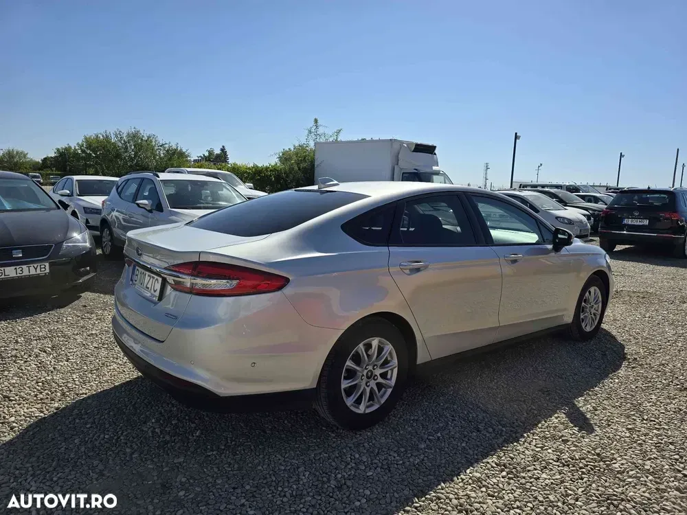 Ford Mondeo — imagine 3