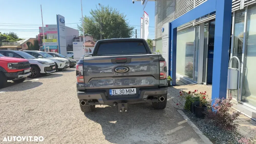 Ford Raptor — imagine 4