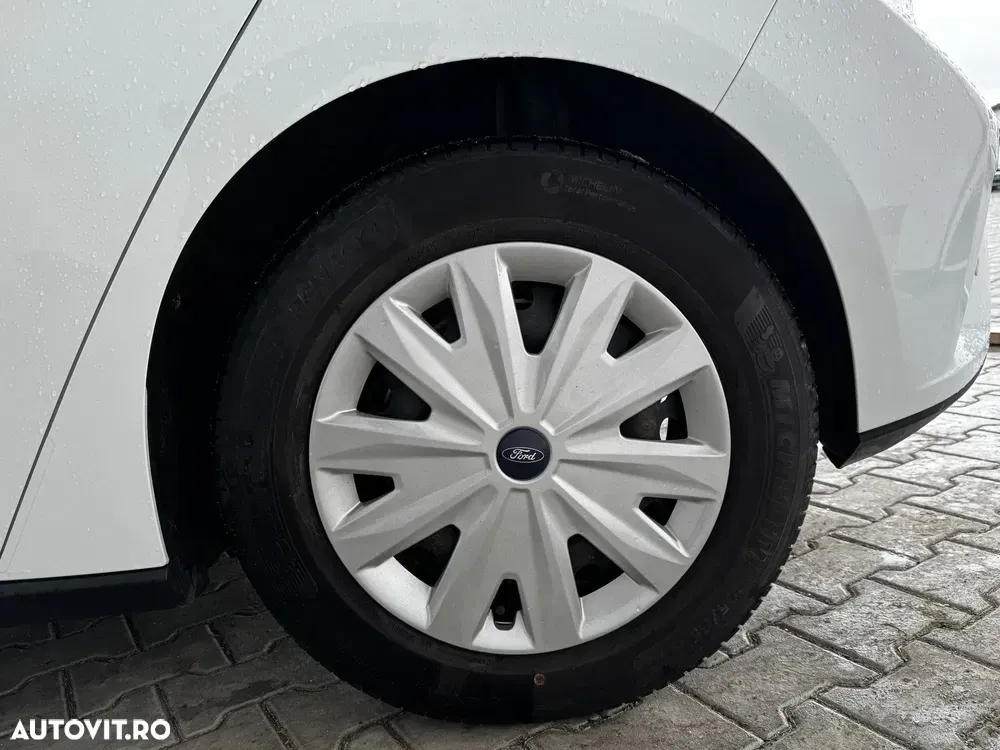 Ford Focus MK4 1.5 EcoBlue Trend — imagine 5