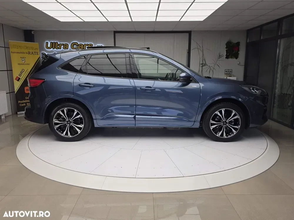 Ford Kuga — imagine 6