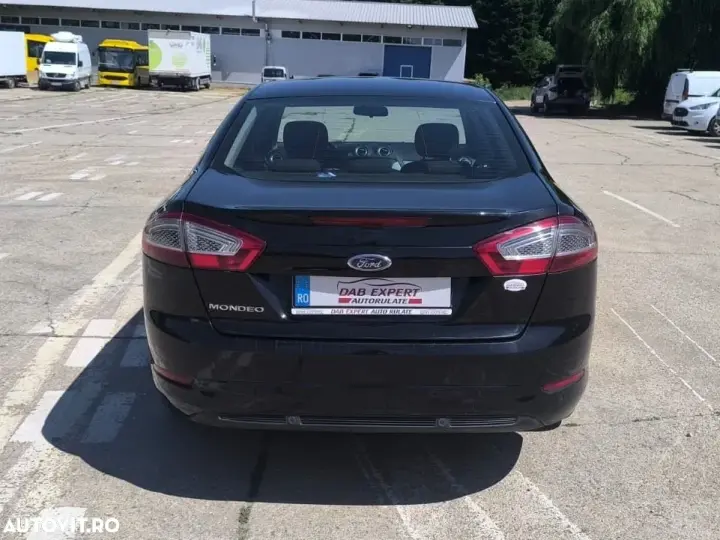 Ford Mondeo IV 2.0 Duratorq TDCi Powershift Titanium