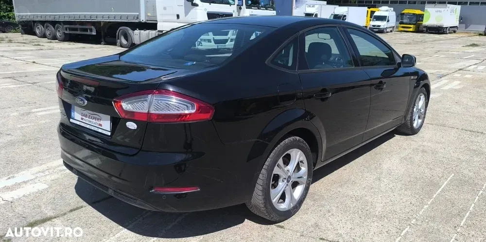 Ford Mondeo IV 2.0 Duratorq TDCi Powershift Titanium — imagine 5
