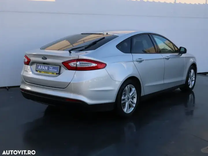 Ford Mondeo 2.0 TDCi Powershift Trend