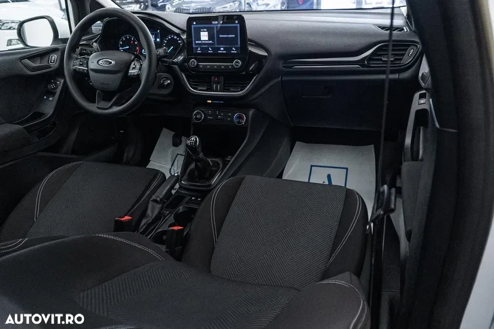 Ford Fiesta 1.1 Trend Connected — imagine 2