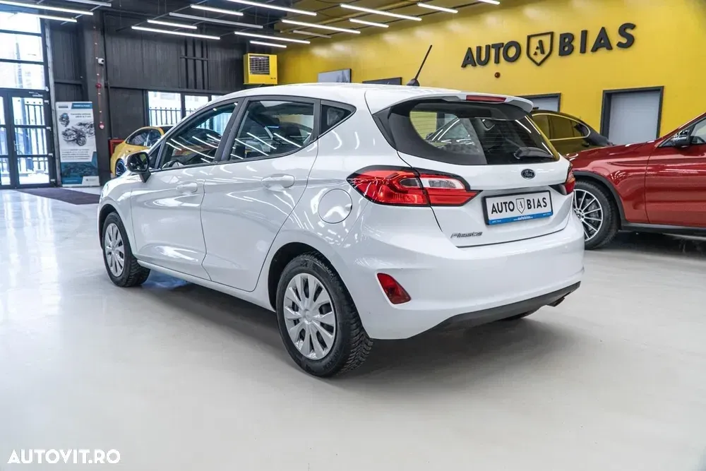 Ford Fiesta 1.1 Trend Connected — imagine 5