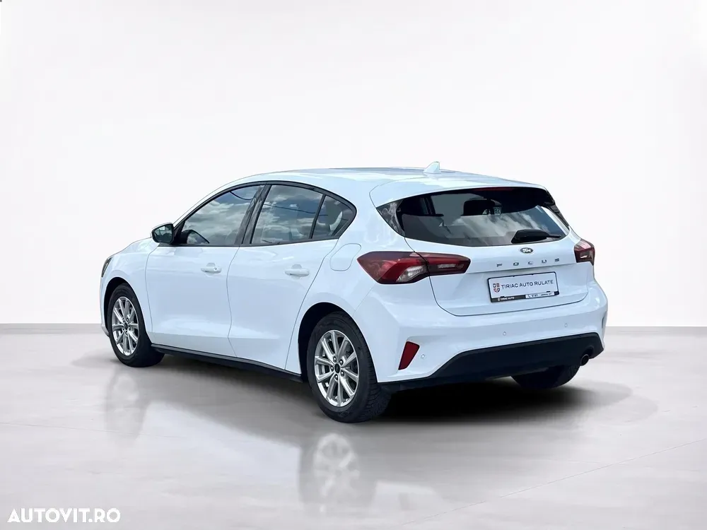 Ford Focus MK4 — imagine 4