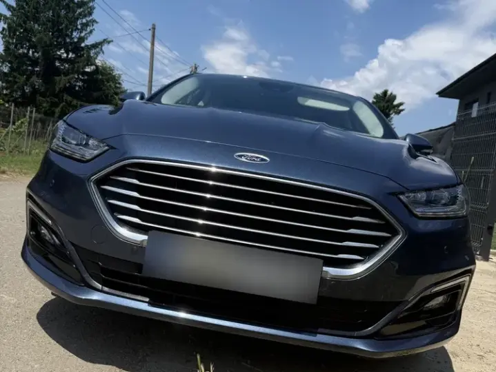 Ford Mondeo 2.0 HEV Titanium