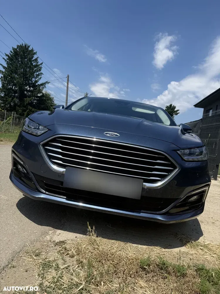 Ford Mondeo 2.0 HEV Titanium — imagine 2