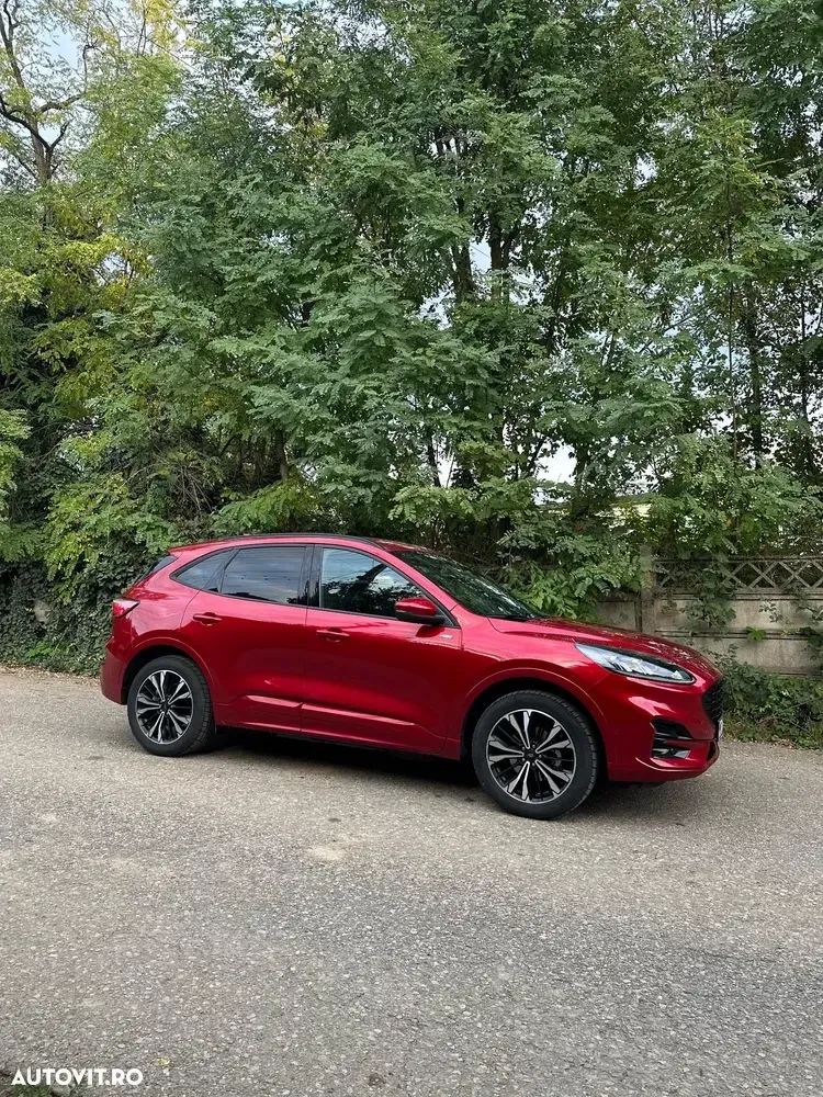 Ford Kuga III 2.5 Duratec PHEV ST Line — imagine 2
