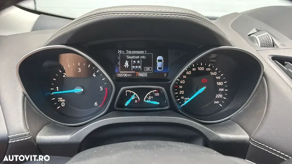 Ford Kuga II 2.0 TDCi 4WD Powershift Vignale — imagine 5