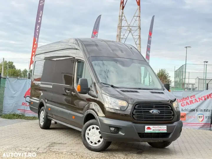 Ford Transit L4 Furgon DCIV RWD Trend