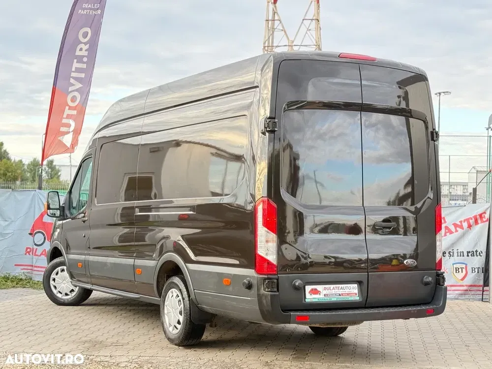 Ford Transit L4 Furgon DCIV RWD Trend — imagine 2
