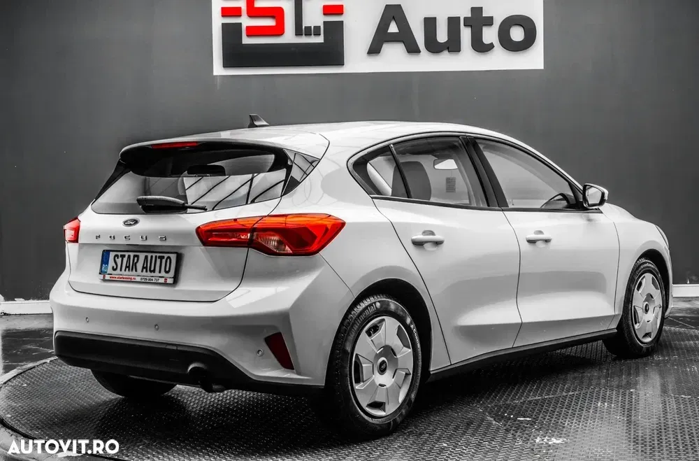 Ford Focus MK4 1.5 EcoBlue Titanium Business — imagine 6