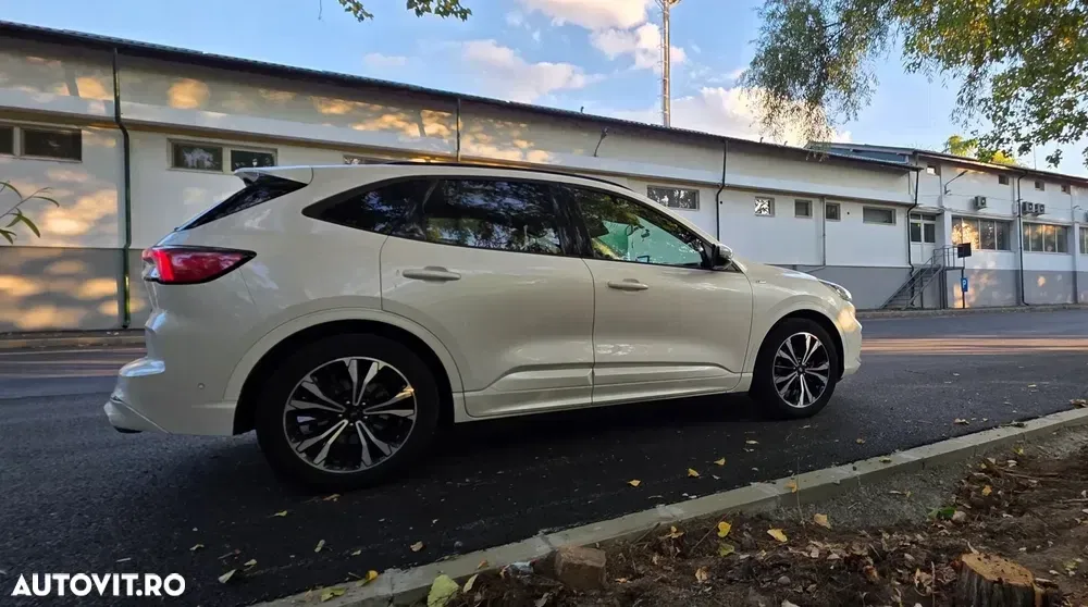 Ford Kuga III 2.0 EcoBlue A8 AWD ST Line X — imagine 4