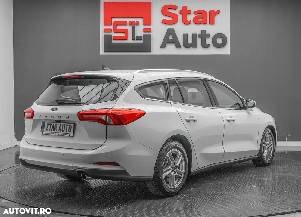 Ford Focus MK4 1.5 EcoBlue Titanium Business — imagine 6