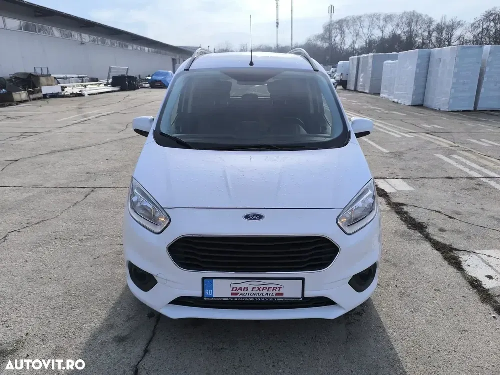 Ford Tourneo Courier 1.5 TDCi Titanium — imagine 6