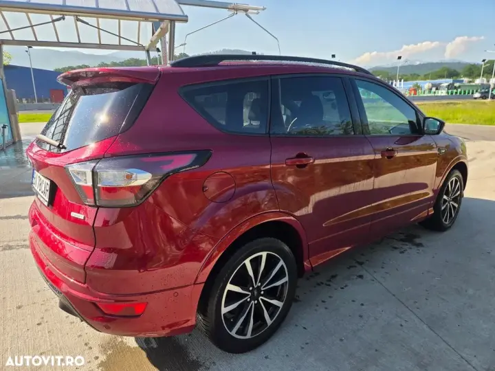 Ford Kuga II 1.5 EcoBoost 2x4 ST-Line