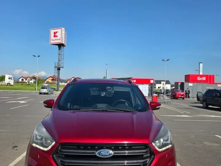 Ford Kuga II 1.5 EcoBoost 2x4 ST-Line