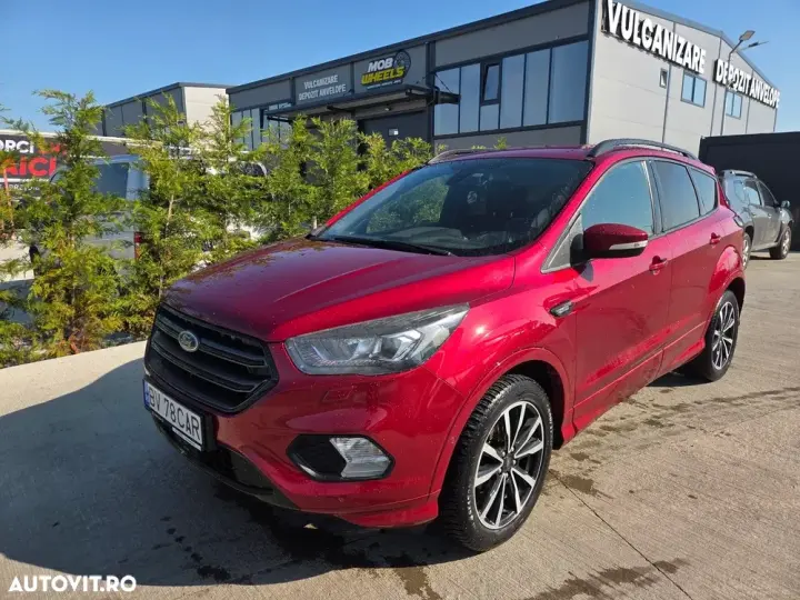Ford Kuga II 1.5 EcoBoost 2x4 ST-Line