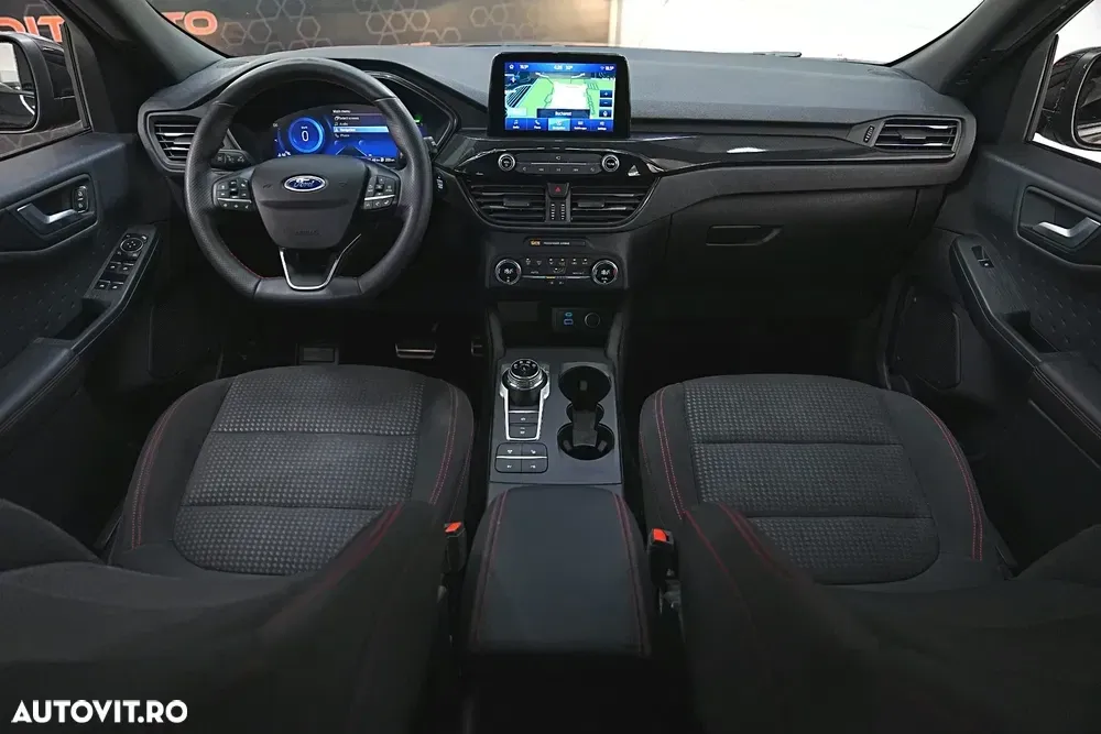 Ford Kuga III 2.5 Duratec PHEV ST Line — imagine 3