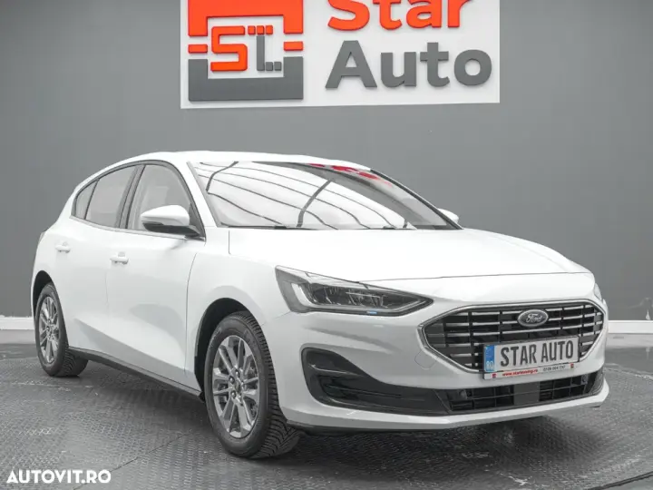 Ford Focus MK4 1.0 EcoBoost MHEV Titanium