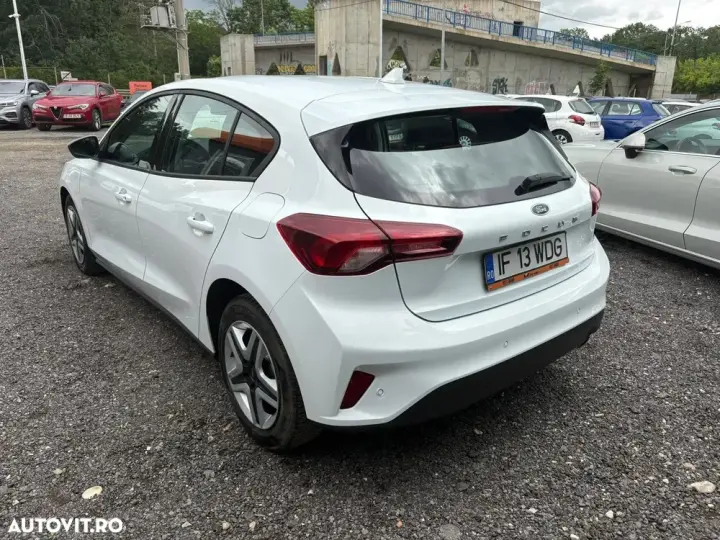 Ford Focus MK4 1.0 EcoBoost Trend