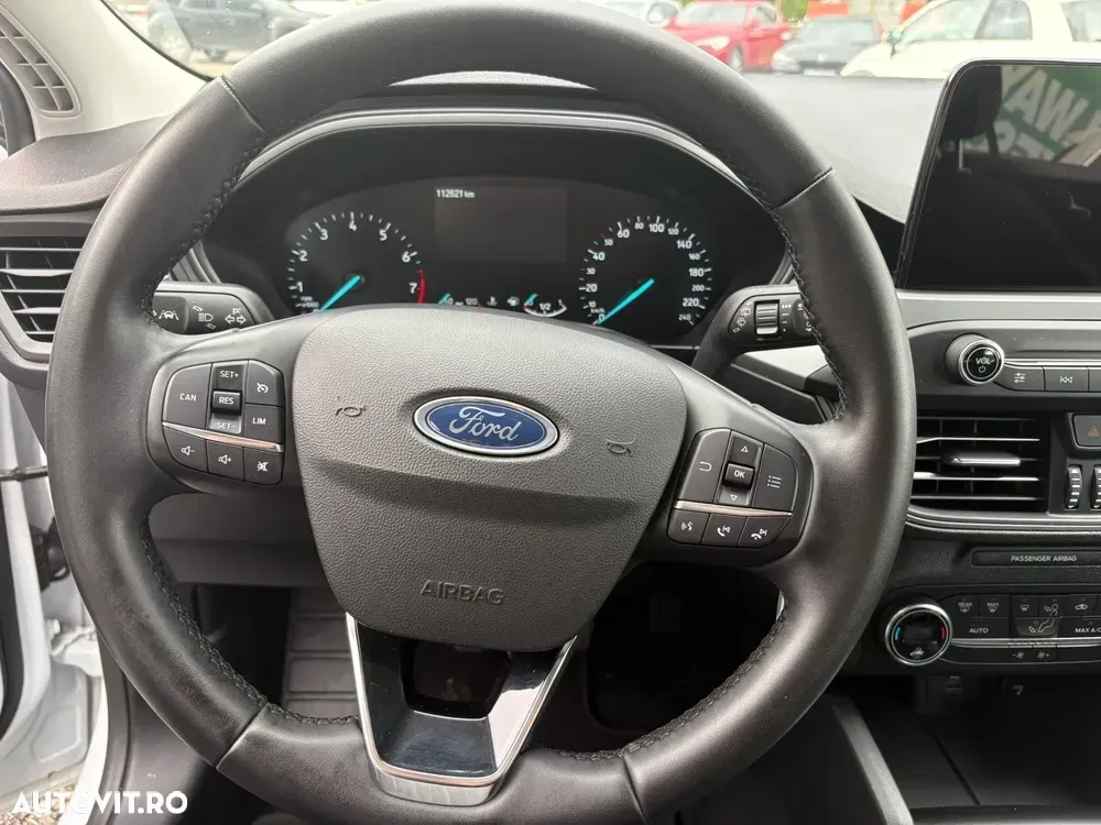 Ford Focus MK4 1.0 EcoBoost Trend — imagine 6