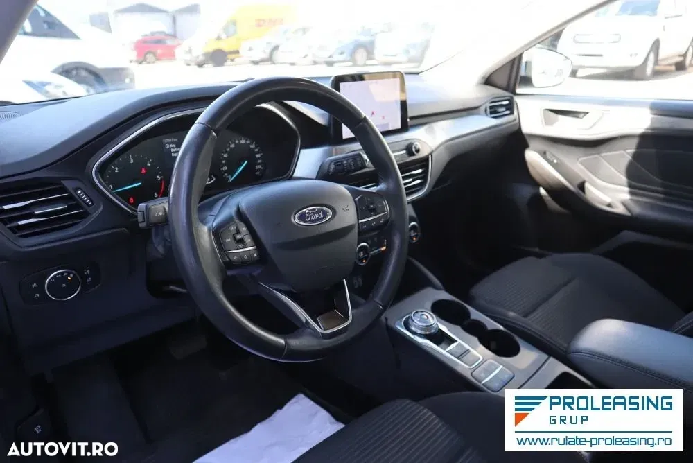 Ford Focus — imagine 5