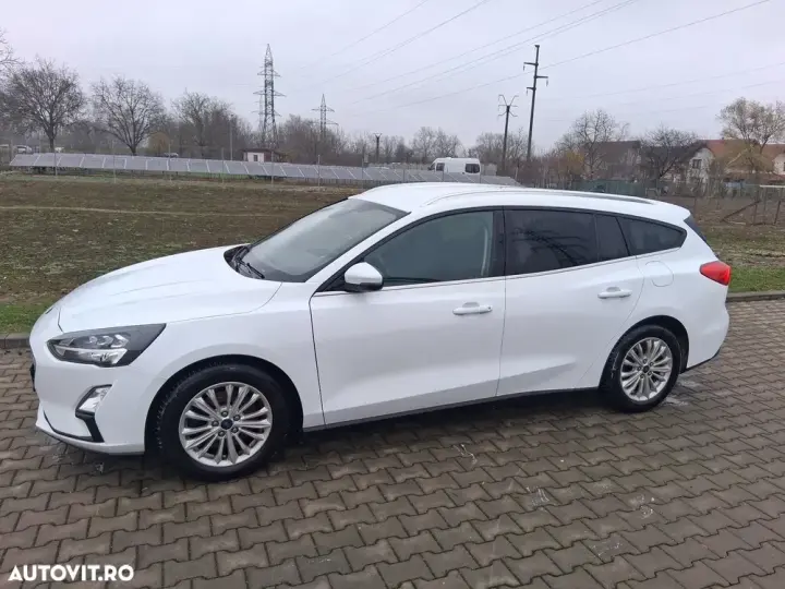 Ford Focus MK4 1.5 EcoBlue Connected