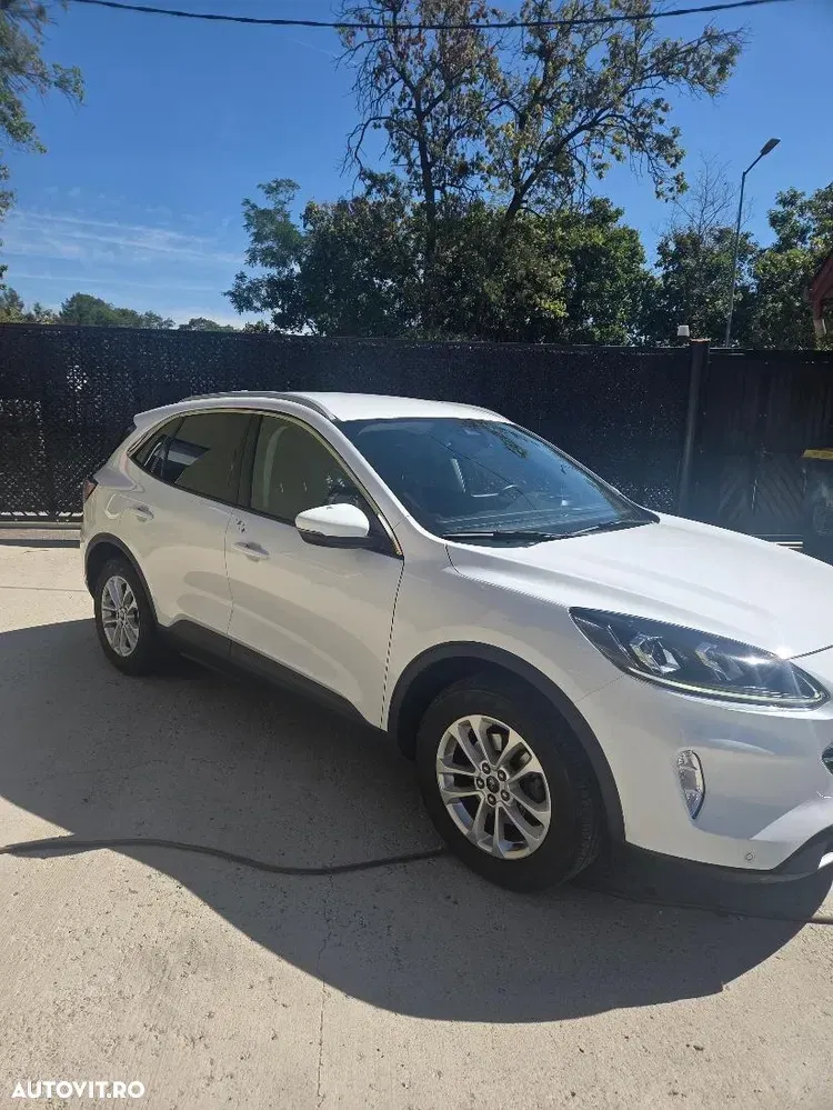 Ford Kuga 2.0 EcoBlue A8 AWD Titanium — imagine 2