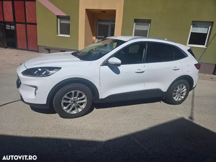 Ford Kuga 2.0 EcoBlue A8 AWD Titanium