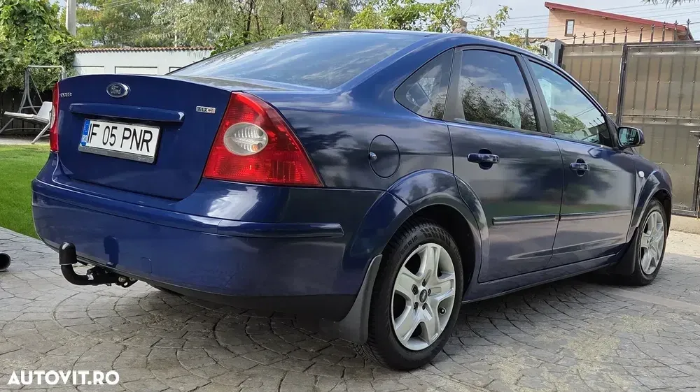 Ford Focus MK2 — imagine 5