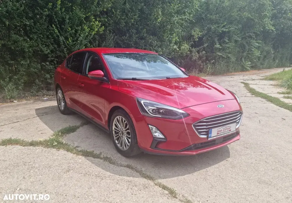 Ford Focus MK4 1.0 EcoBoost Titanium Business — imagine 4