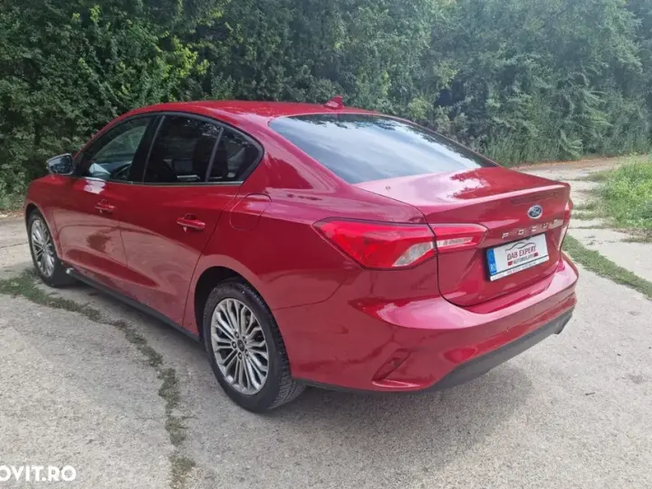 Ford Focus MK4 1.0 EcoBoost Titanium Business