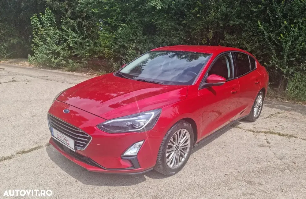 Ford Focus MK4 1.0 EcoBoost Titanium Business — imagine 2