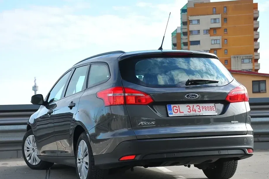 Ford Focus MK3 1.0 EcoBoost Titanium — imagine 3