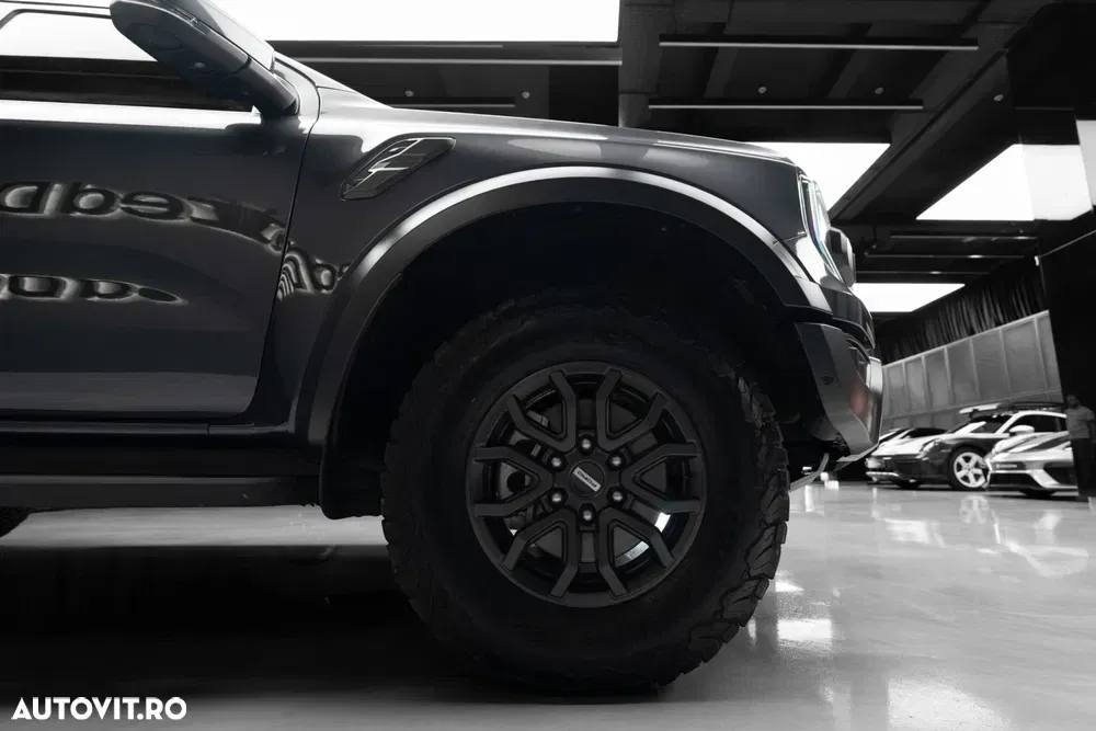 Ford Raptor — imagine 5