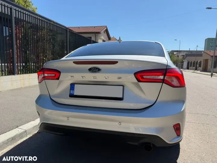 Ford Focus MK4 1.0 EcoBoost MHEV Titanium X