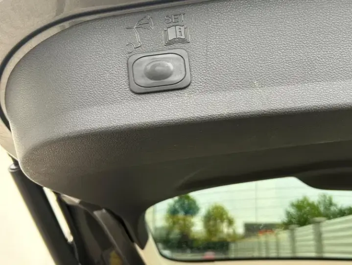 Ford Kuga 2.0 TDCi Powershift 4WD Titanium