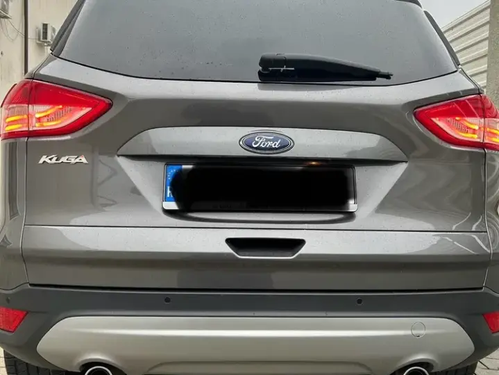Ford Kuga 2.0 TDCi Powershift 4WD Titanium