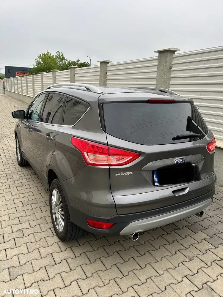 Ford Kuga 2.0 TDCi Powershift 4WD Titanium — imagine 4