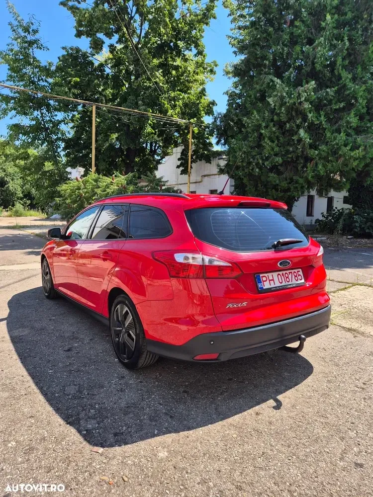 Ford Focus MK3 1.6 TDCi DPF SYNC Edition — imagine 6